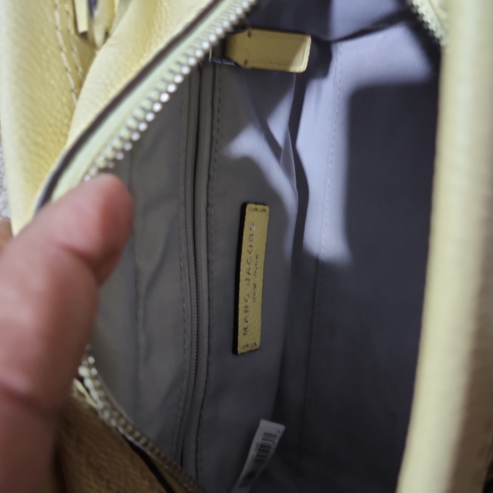 Marc Jacobs French Vanilla Crossbody/ Satchel Cruiser Bag - Picture 11 of 12